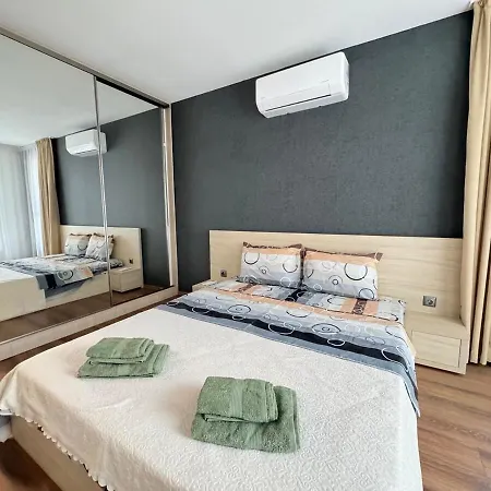 Infinity 布尔加斯