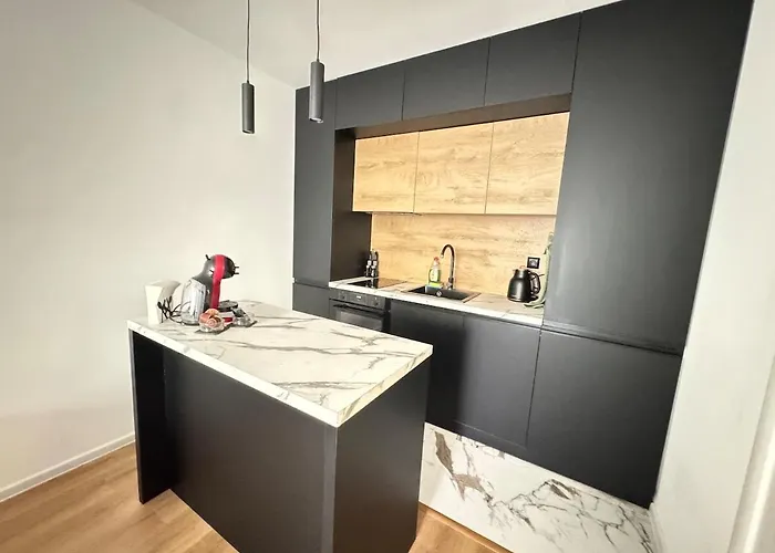 Апартамент Infinity Бургас